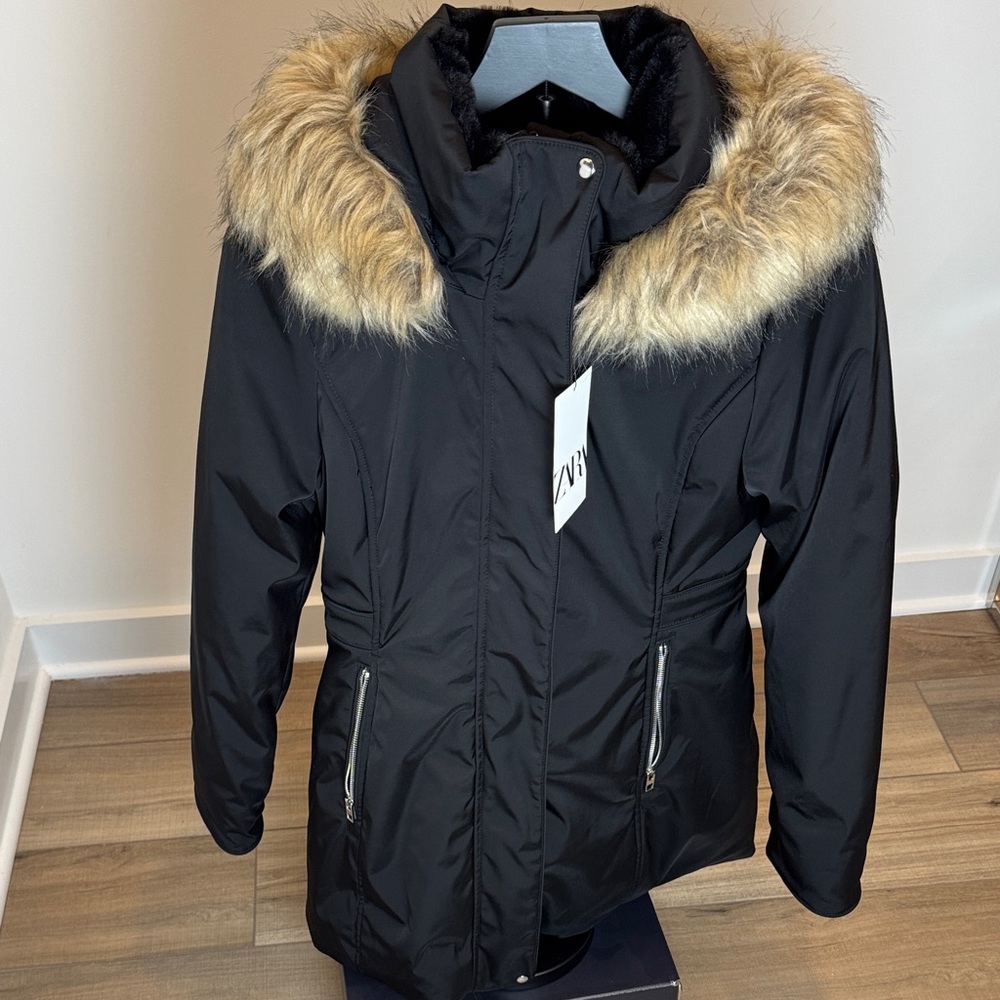 Zara Women’s Black Faux Fur Hooded Jacket size Small NWT - Picture 4 of 12